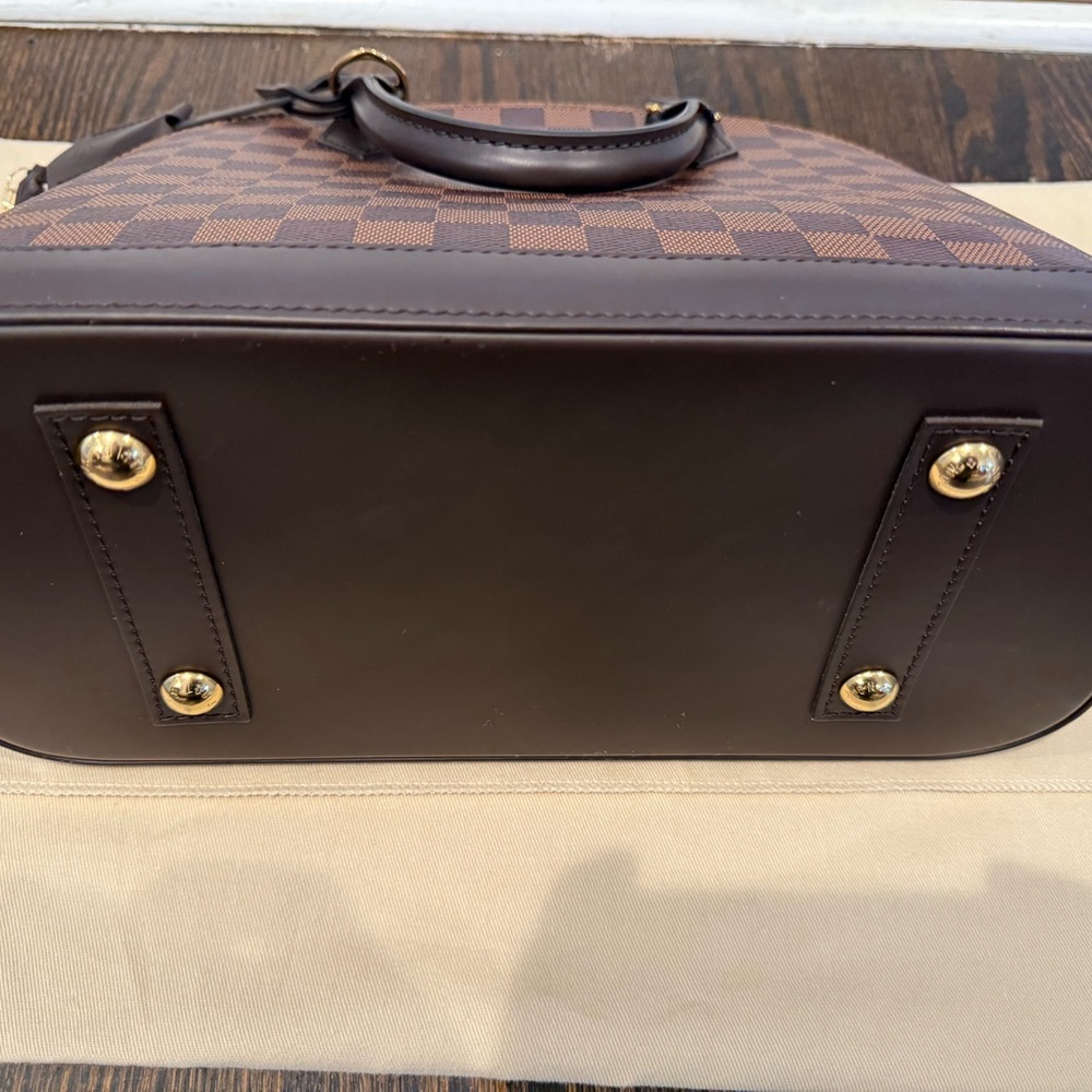 Louis Vuitton Alma PM in Damier Ebene - Picture 6 of 9